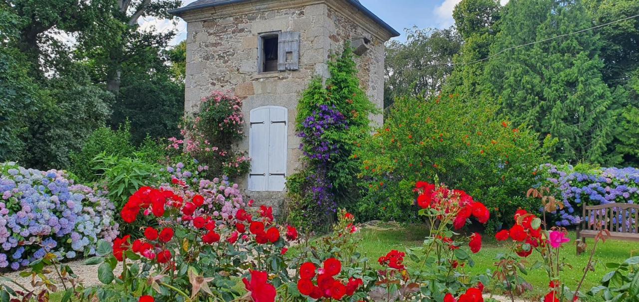 Chateau Du Bois-Riou Quevert Exterior photo